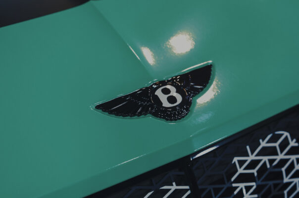 Bentley Supersports Fullsend at Tokyo Tower – Global