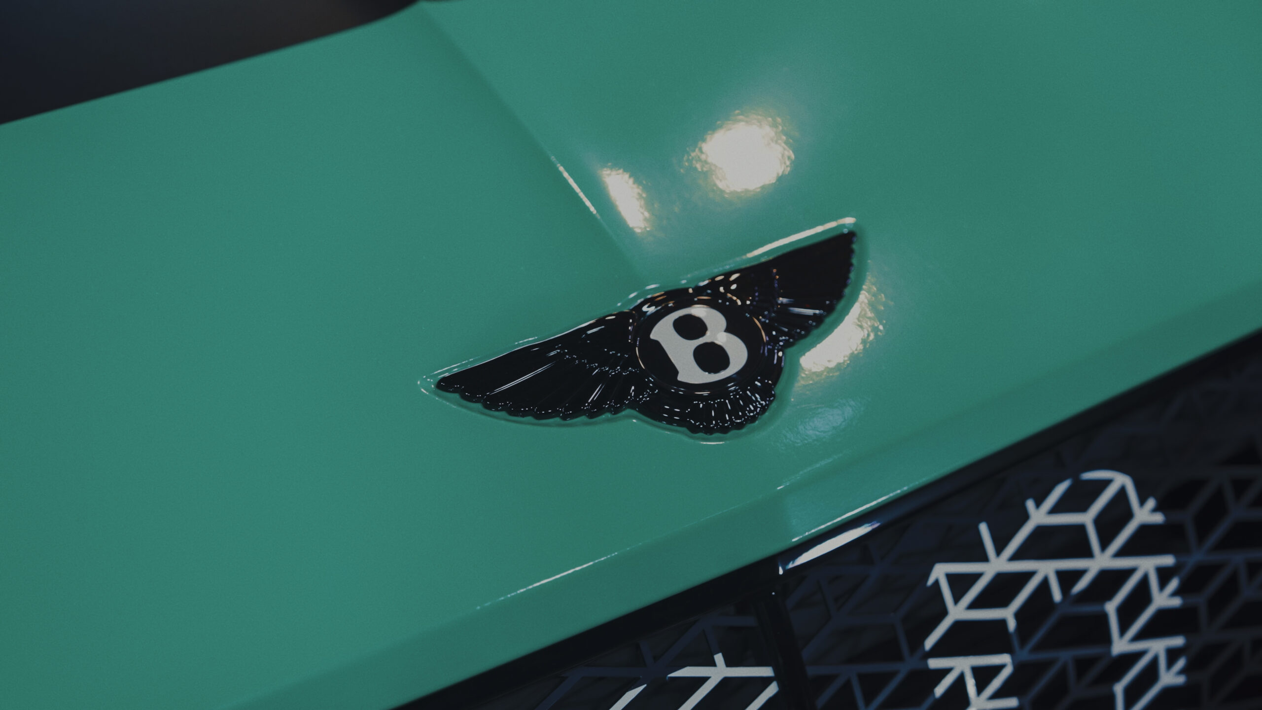 Bentley Supersports Fullsend at Tokyo Tower